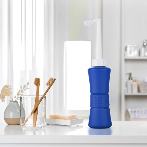 XL laphang Portable Bidet 500ml Blue Peri Bottle with Waterproof Pouch and Cap – PP + TPR, Leak Proof & Scratch Resistant –Perineal Bottle for Postpartum Hemorrhoids Healing, Maternity Kit Essentials