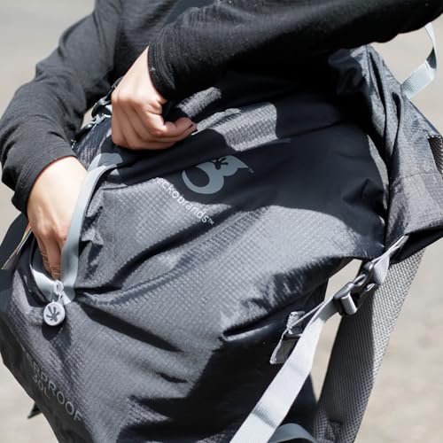 geckobrands Lightweight 30L Waterproof Backpack - Lightweight Watertight Outdoor Bag Hiking Traveling Light Water Activities - color: Black / Grey
